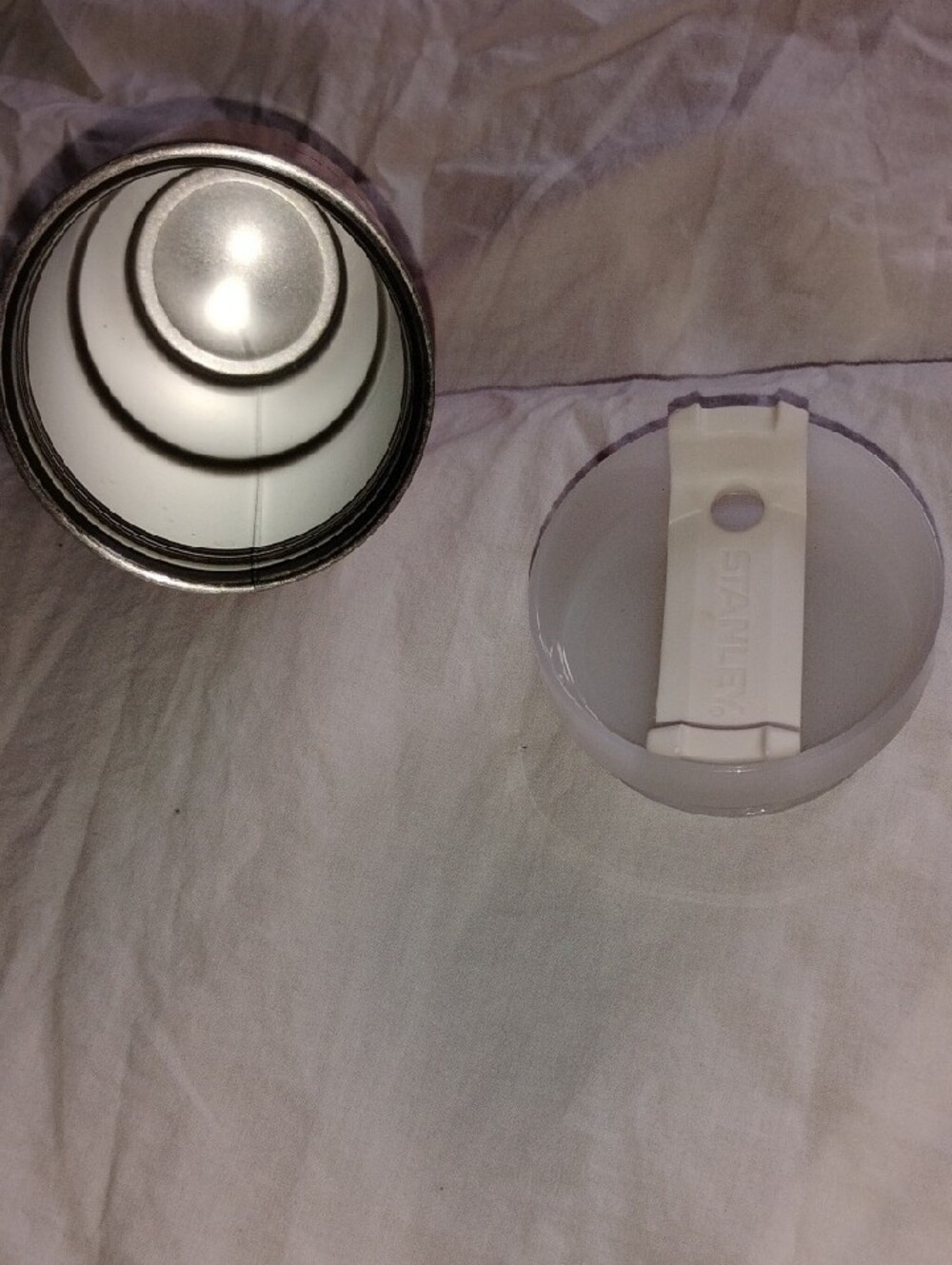 Stanley*Starbucks Pink Insulated Bottle Lid - Picture 6 of 6